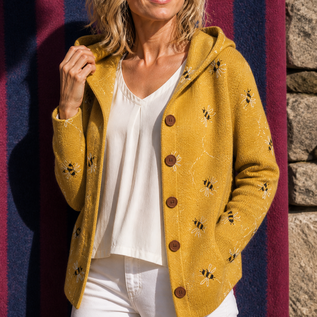 SUSAN | HONEYBEE PRINT HOODED KNIT CARDIGAN