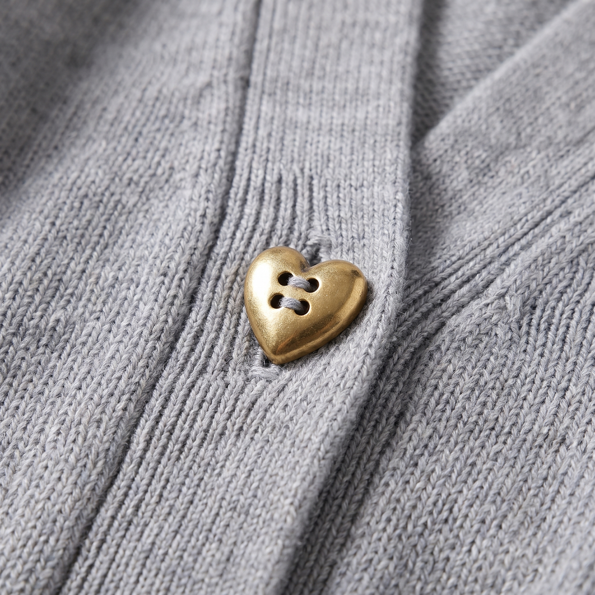 MAISIE | CHARMING BUTTON CARDIGAN