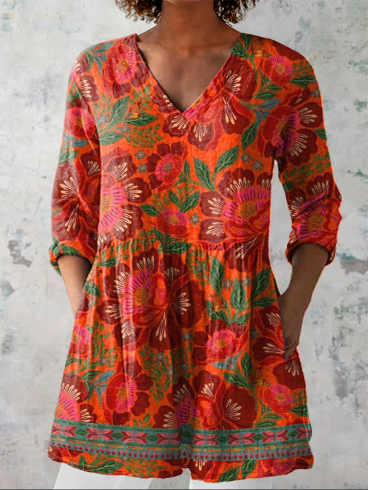 MARION | LONG BLOUSE WITH V-NECK