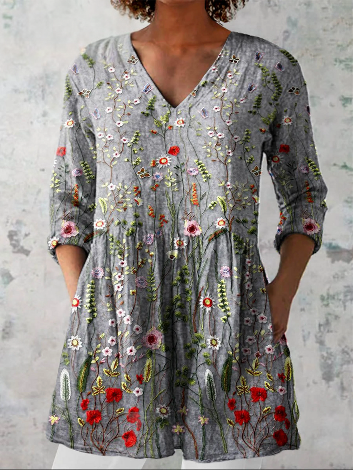 AMELIE | LONG BLOUSE WITH V-NECK