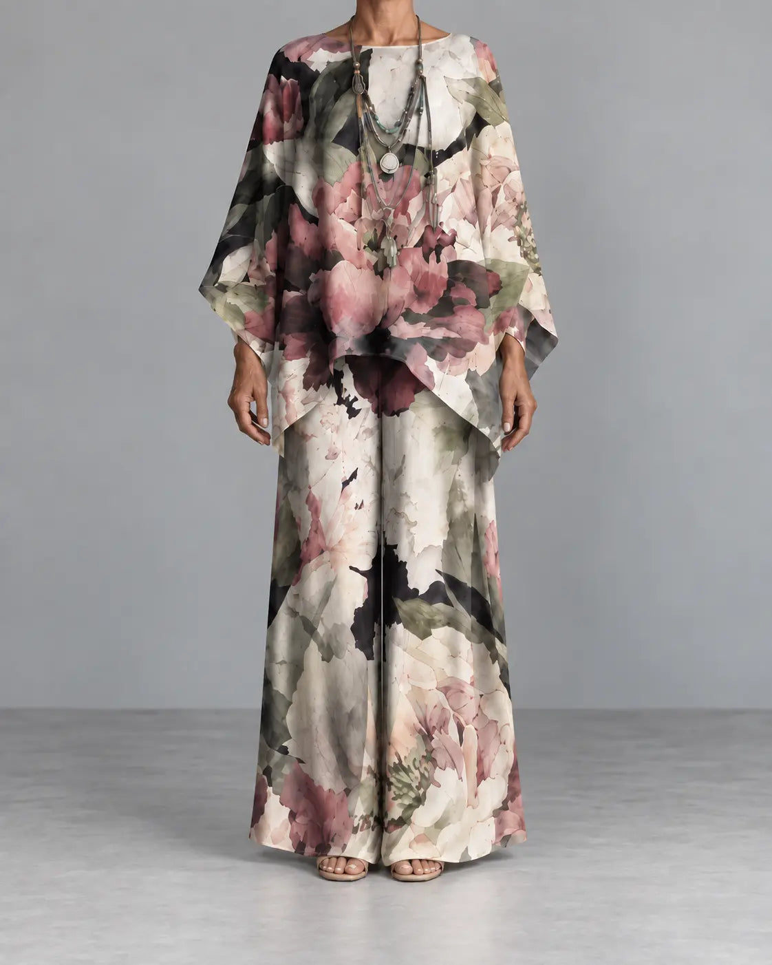 VERONIQUE | ELEGANT FLORAL TWO-PIECE TROUSER SET