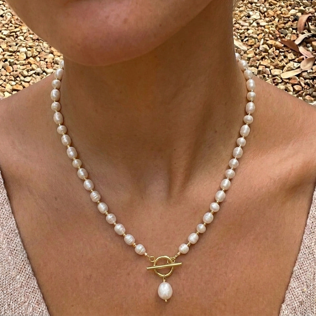 Classic Pearl Necklace