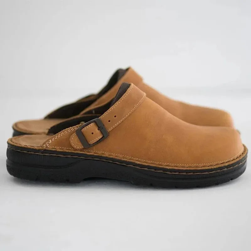 ALEX | CLASSIC EVERYDAY BUCKLE CLOGS