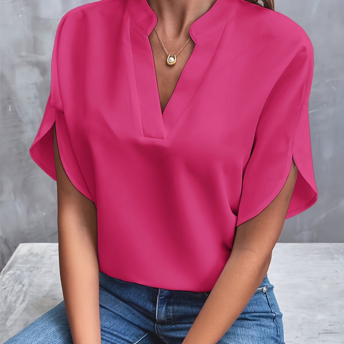 GRACE | ELEGANT V-NECK BLOUSE