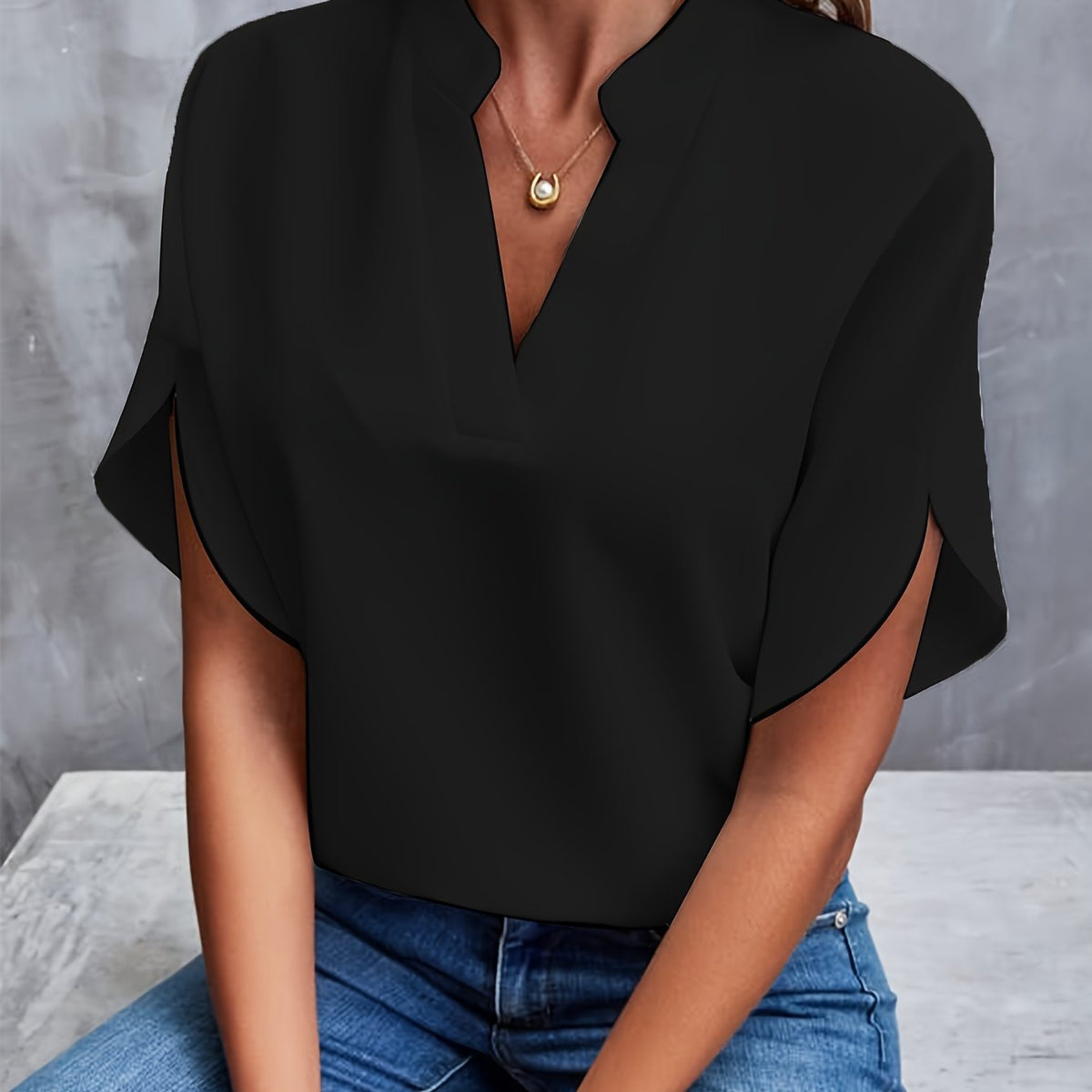 GRACE | ELEGANT V-NECK BLOUSE