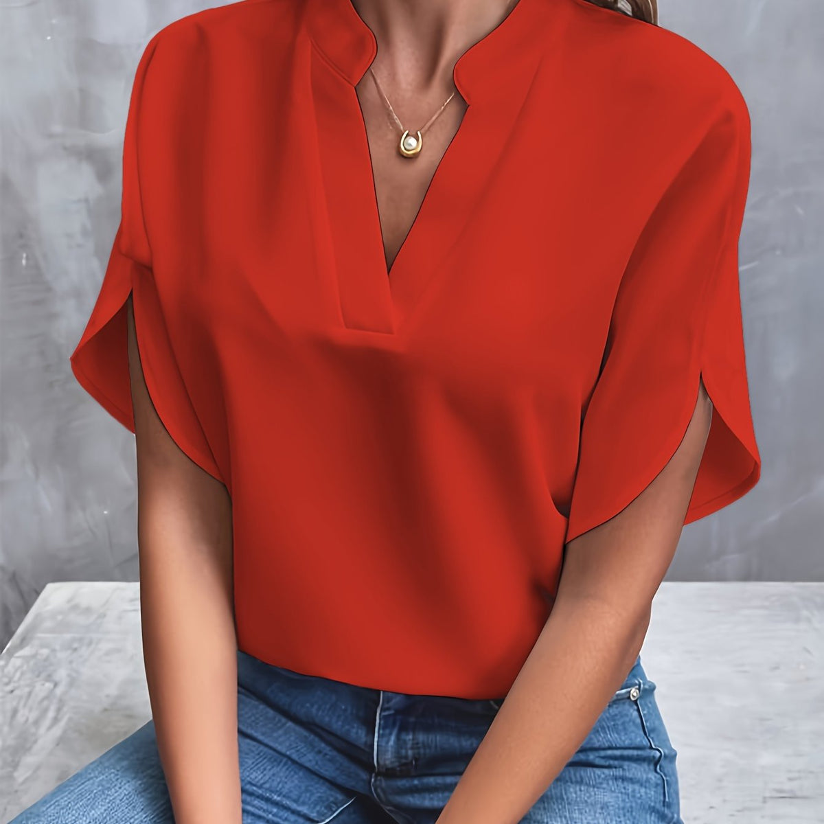 GRACE | ELEGANT V-NECK BLOUSE