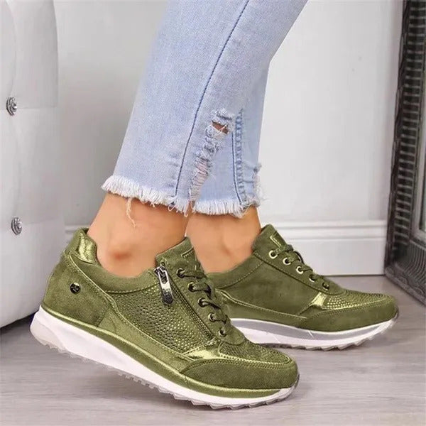 PENELOPE | COMFORTABLE ZIP-UP TRAINERS