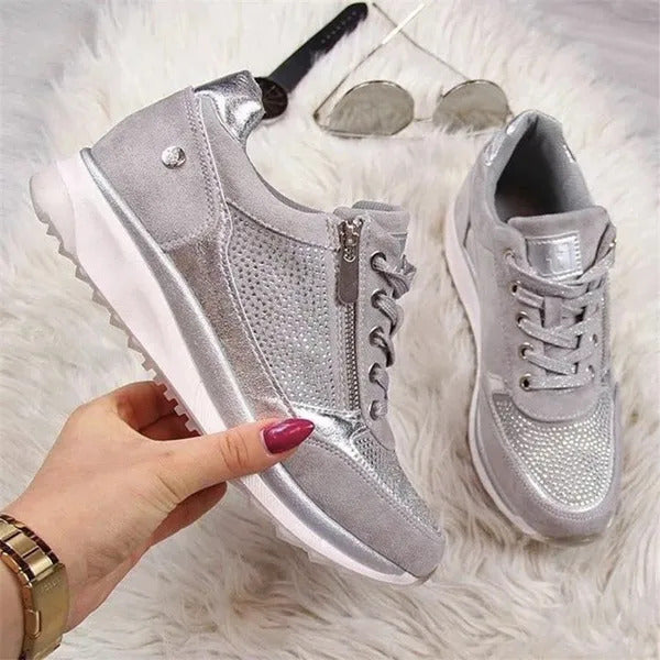 PENELOPE | COMFORTABLE ZIP-UP TRAINERS