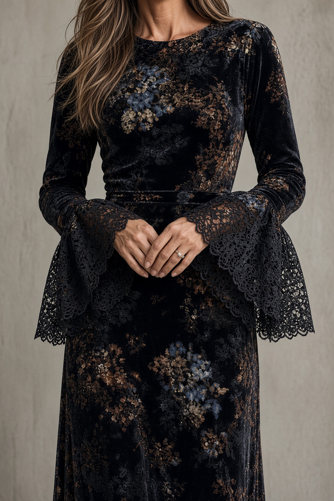 VIOLA | ELEGANT FLORAL VELVET MAXI DRESS